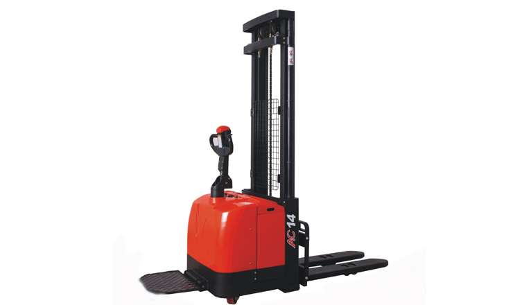 重型全電動(dòng)堆高車(chē)_1